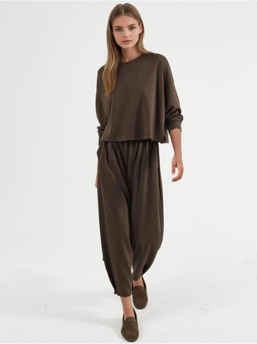 Ensemble pull oversize à col rond et pantalon à jambes élastiques hiccup - Kiabi Ensemble pull oversize à col rond et pantalon à jambes élastiques hiccup - Kiabi