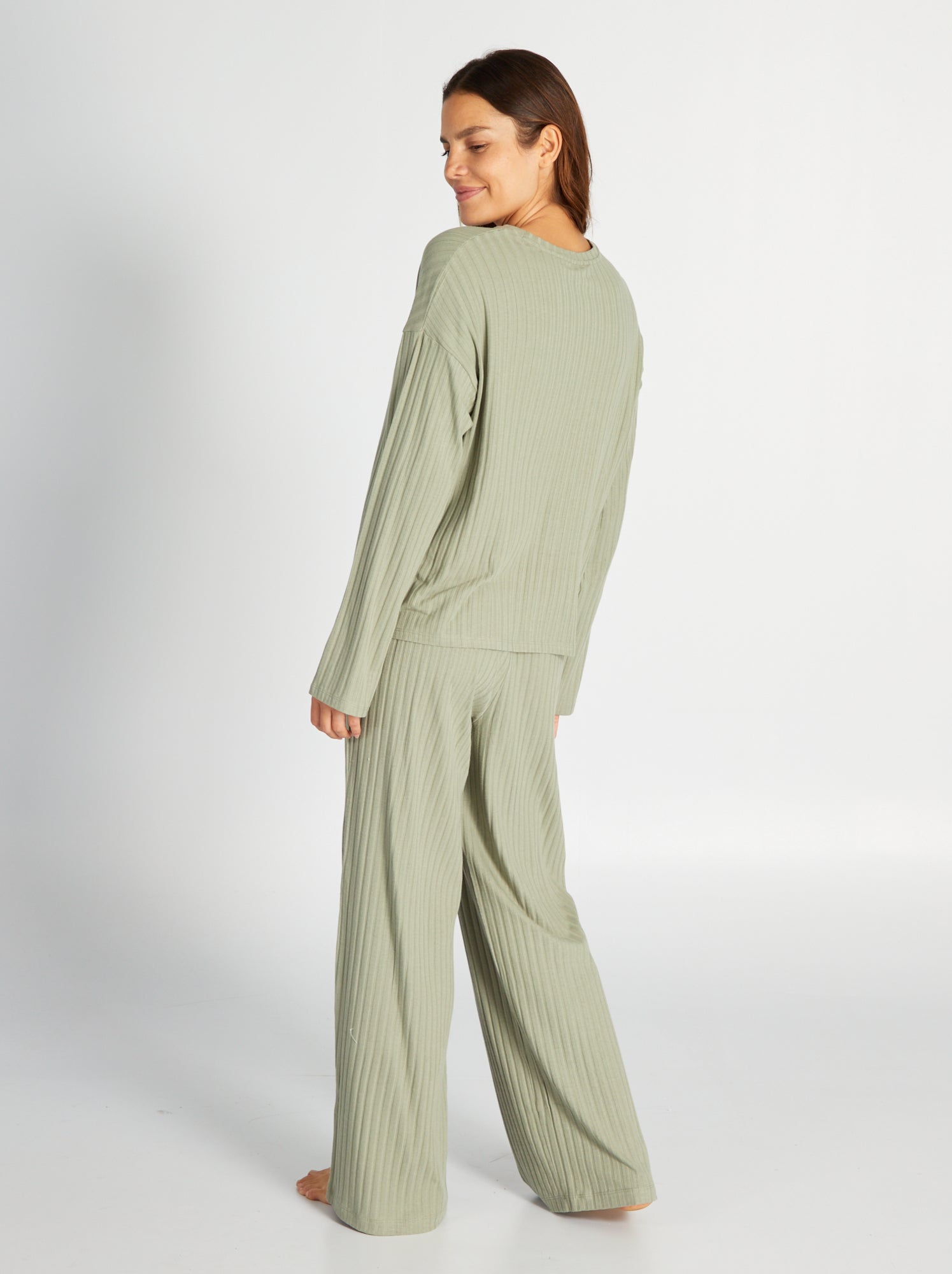 Ensemble Pyjama D'été Femme – Vert Clair Fleur Orange – Taille M (40/42)