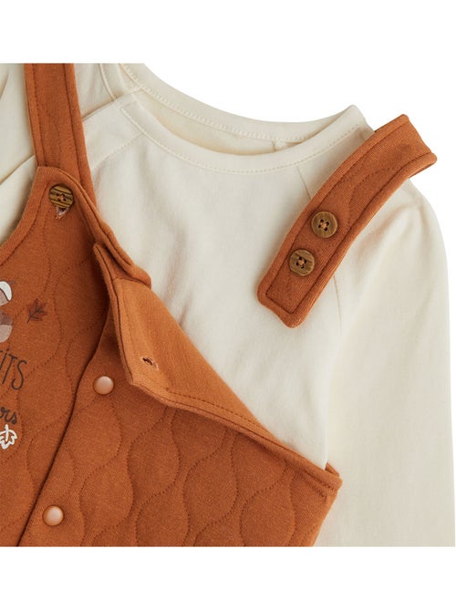 Ensemble salopette bébé matelassé et t-shirt caramel - Kiabi Ensemble salopette bébé matelassé et t-shirt caramel - Kiabi