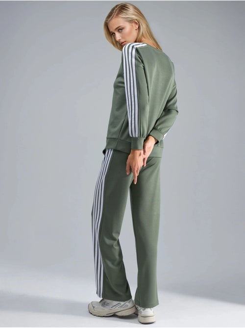 Ensemble sweat-shirt rayé à col rond et pantalon droit - Kiabi
