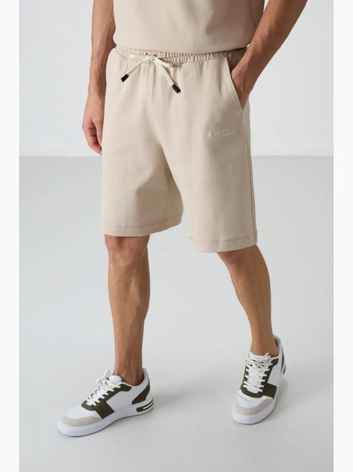 Ensemble t-shirt et short oversize tommy - Kiabi Ensemble t-shirt et short oversize tommy - Kiabi