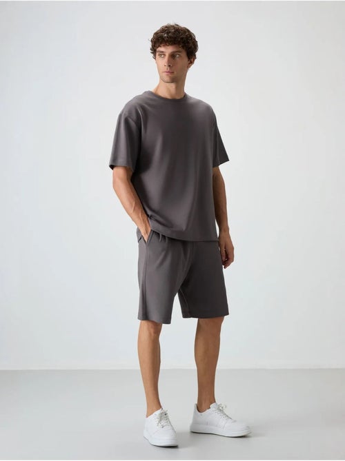 Ensemble t-shirt et short oversize tommy - Kiabi Ensemble t-shirt et short oversize tommy - Kiabi