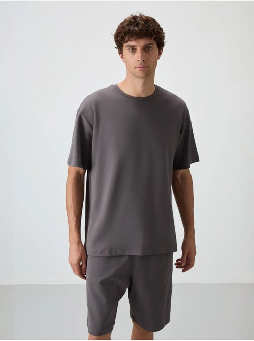 Ensemble t-shirt et short oversize tommy - Kiabi Ensemble t-shirt et short oversize tommy - Kiabi