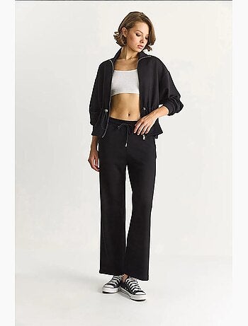 Ensemble veste ajustée à manches longues et pantalon évasé lucci