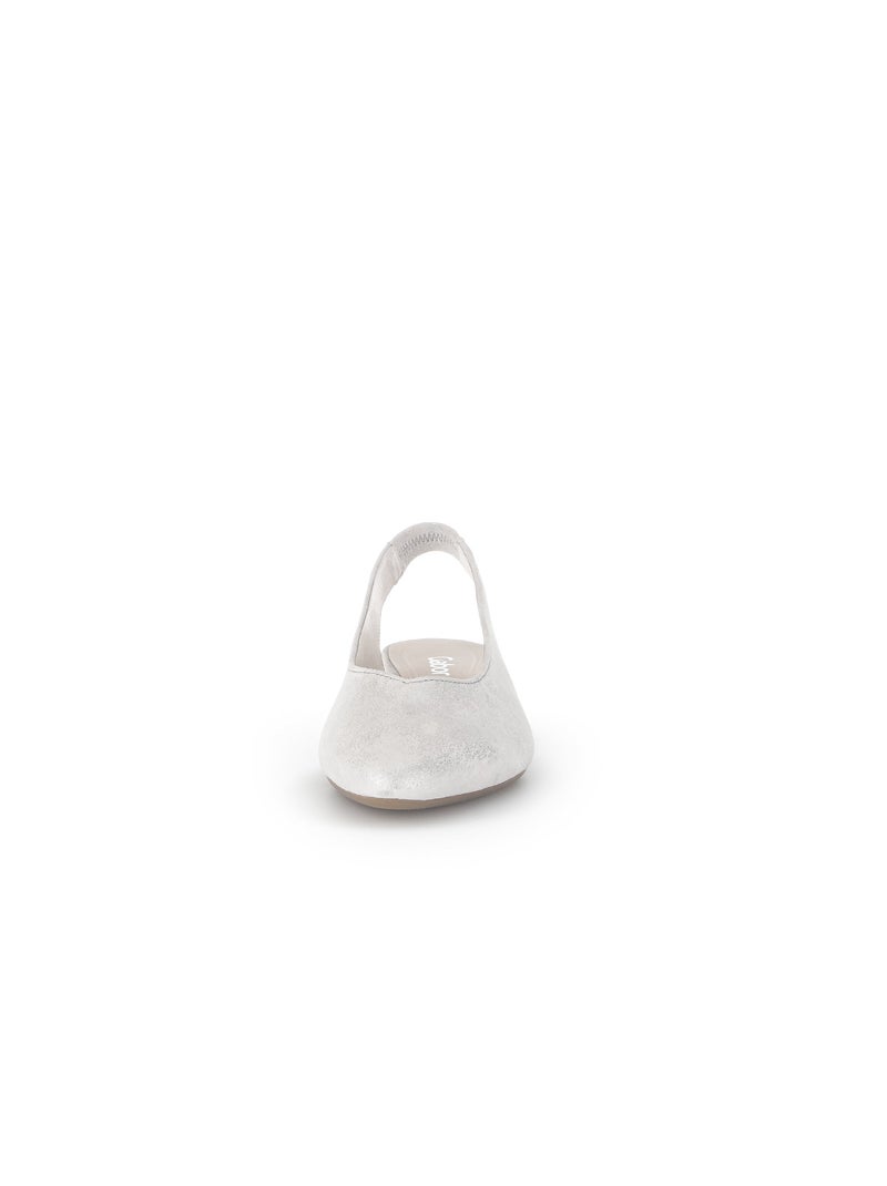 Escarpins à bride arrière  en cuir métallisé Argenté - Kiabi