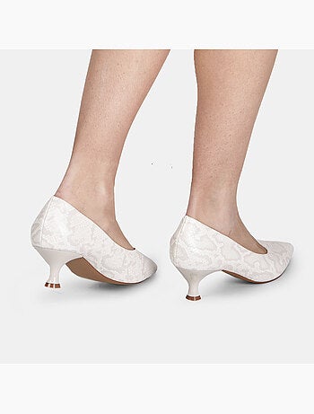 Escarpins à talon et bout pointu Bata