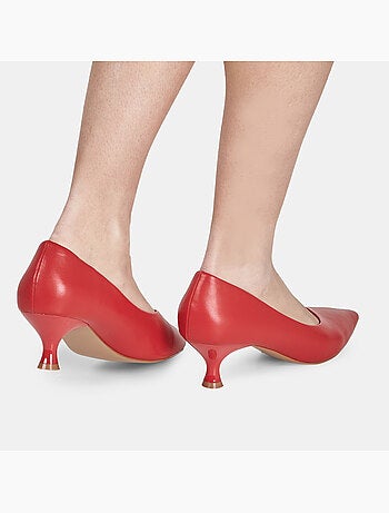 Escarpins à talon moyen et bout pointu
