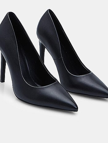 Escarpins en cuir BATA