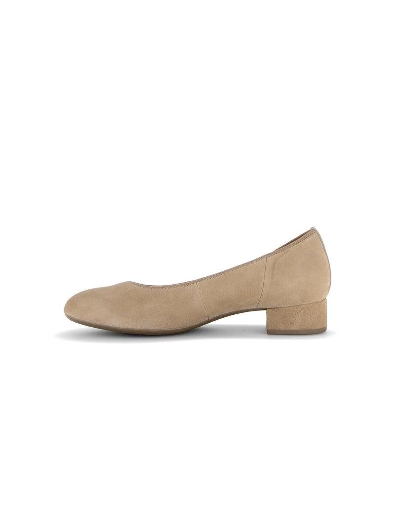 Escarpins  en cuir Beige - Kiabi