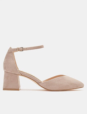 Escarpins pointus à talon carré BATA