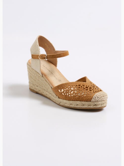 Espadrilles compensées fleurs ajourées - AFIBEL - Kiabi