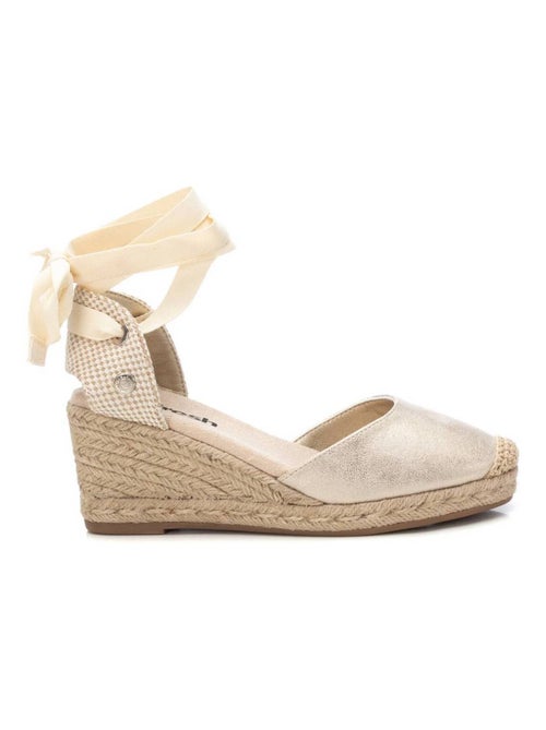 Espadrilles compensées pour femme avec fermeture à rubans - Kiabi Espadrilles compensées pour femme avec fermeture à rubans - Kiabi