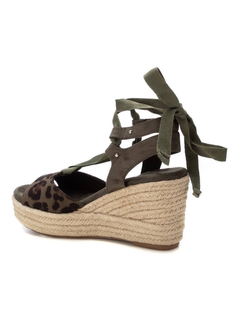 Espadrilles compensées pour femme avec fermeture à rubans Kaki - Kiabi