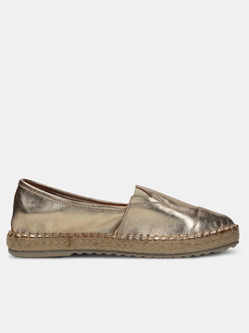 Espadrilles en cuir BATA - Kiabi