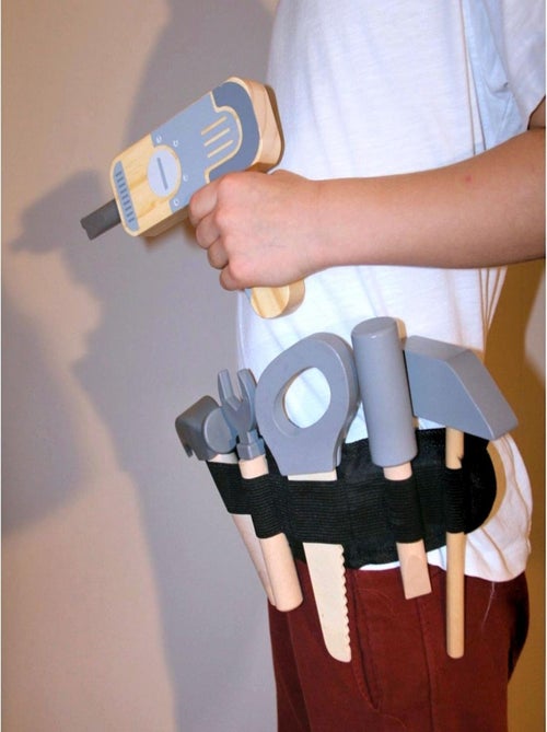 Établi bricolage XXL bois 50 pièces avec ceinture Mamabrum - Kiabi Établi bricolage XXL bois 50 pièces avec ceinture Mamabrum - Kiabi