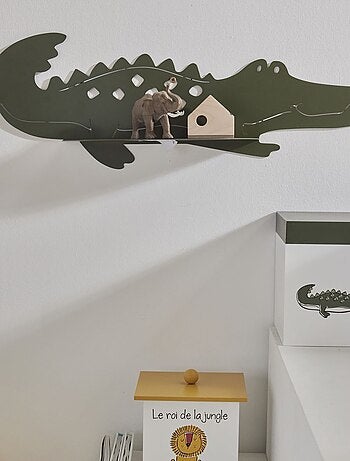 Etagère murale crocodile en métal LE ROI DE LA JUNGLE