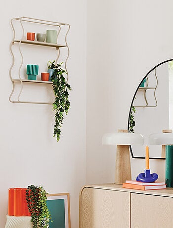 Étagère murale en métal à forme ondulée