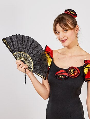 Éventail en tissu brodé