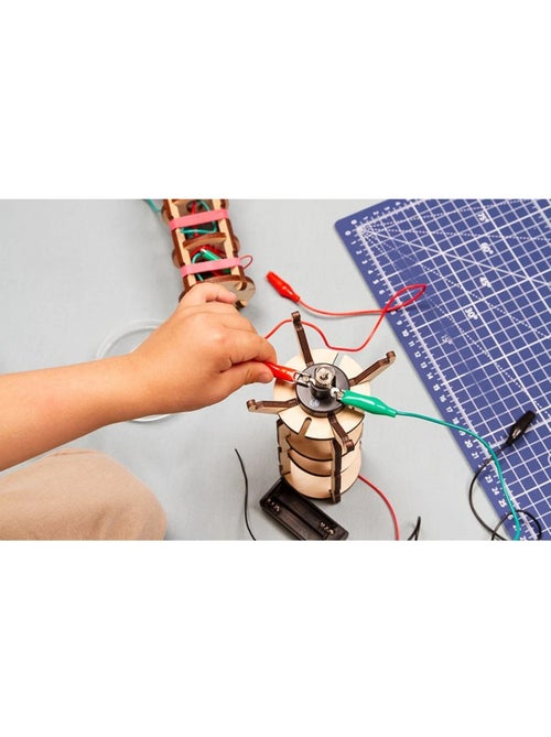 Fabrique une lampe torche - Kiabi