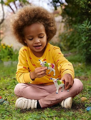 Farm World Veau de printemps coloré
