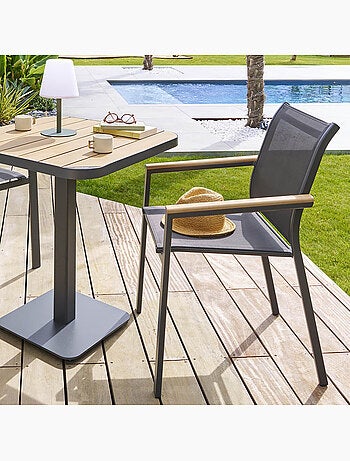 Fauteuil de jardin empilable en aluminium et acacia ESSENTIA