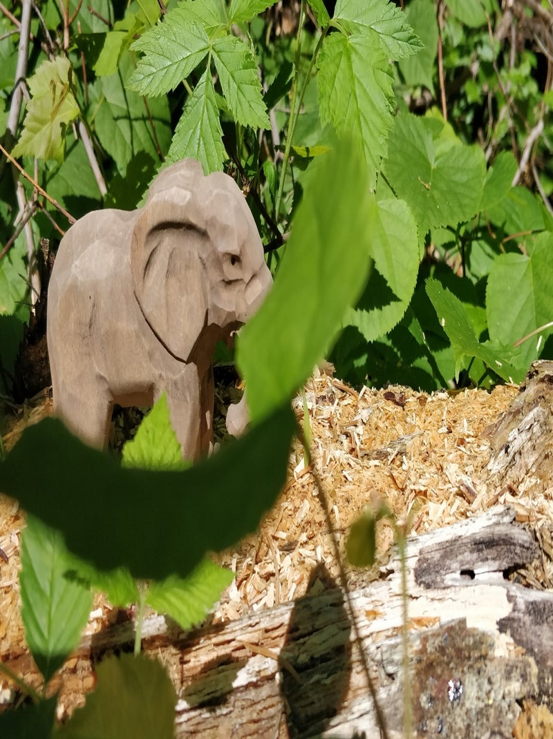 Figurine Eléphanteau Gris - Kiabi