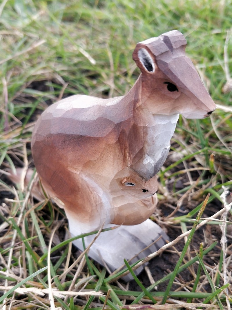 Figurine Kangourou en bois Marron - Kiabi