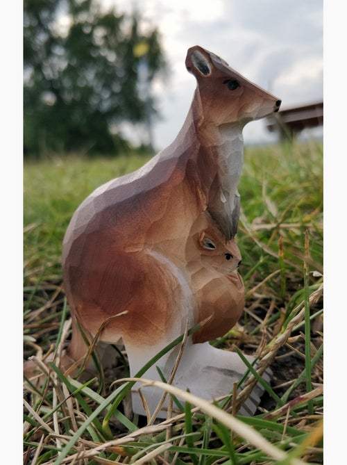 Figurine Kangourou en bois - Kiabi