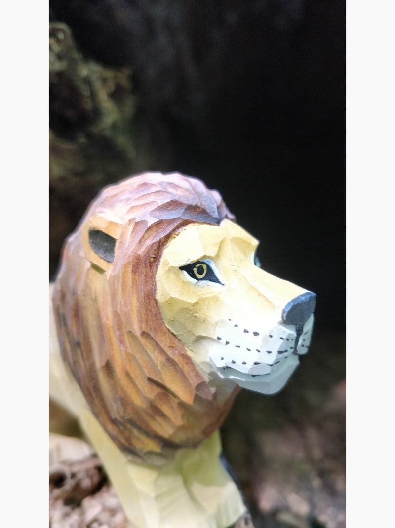Figurine Lion en bois Marron - Kiabi