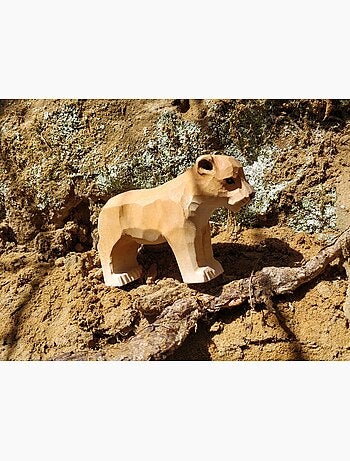 Figurine Lionceau en bois