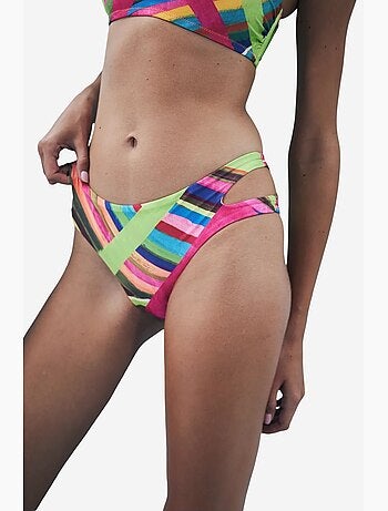 Flora bas de bikini détail découpé-collection aysu türkoğlu penti