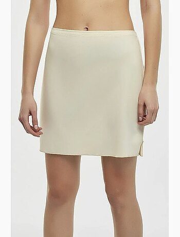 Fond de robe court gainant penti