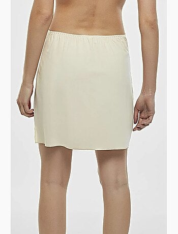 Fond de robe court gainant penti