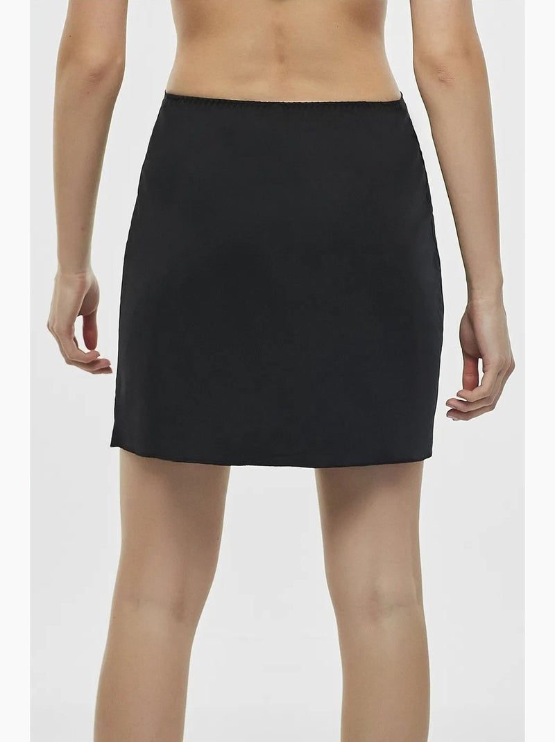 Fond de robe court gainant penti Noir - Kiabi