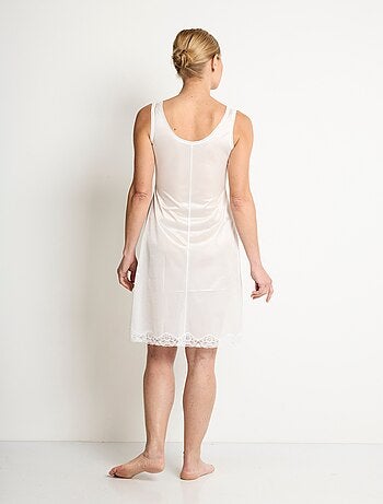 Fond de robe dentelle de Calais antistatique