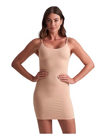 Fond de robe invisible à bretelles