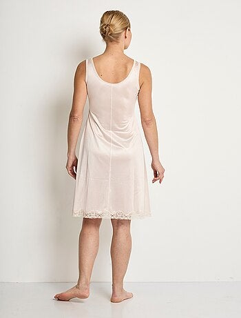 Fond de robe satiné antistatique et dentelle
