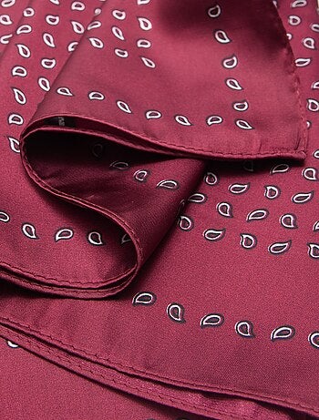 Foulard à motifs