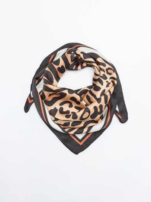 Foulard carré avec imprimé léopard - Kiabi