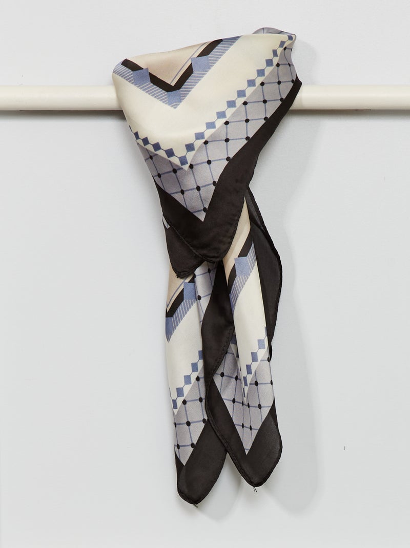 Foulard carré fluide et léger noir - Kiabi