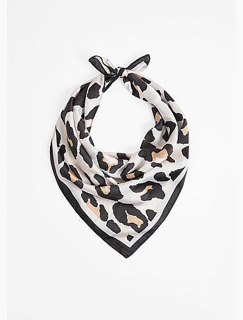 Foulard carré satin, grand motif léopard