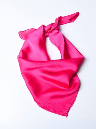 Foulard carré uni aspect satiné