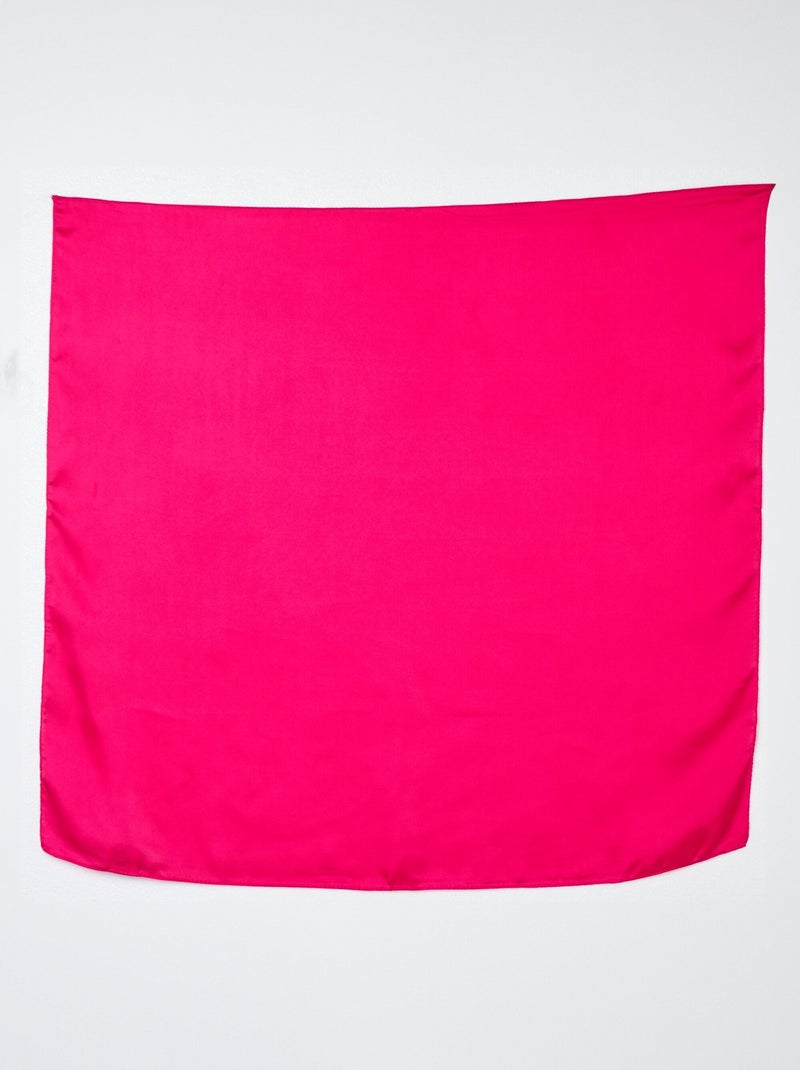 Foulard carré uni aspect satiné Rose fushia - Kiabi