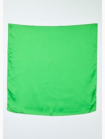 Foulard carré uni aspect satiné