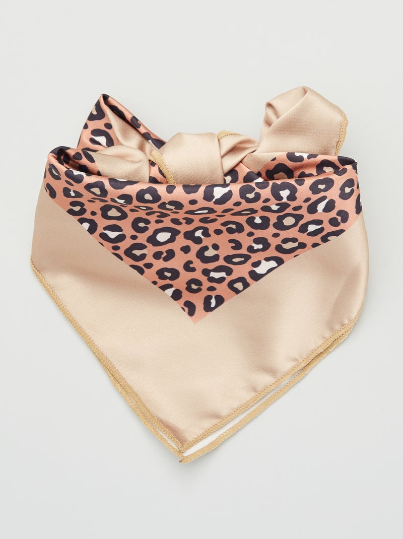 Foulard en satin avec imprimé Marron - Kiabi