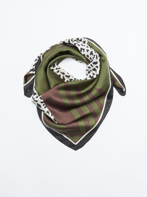 Foulard imprimé 'léopard' - Kiabi Foulard imprimé 'léopard' - Kiabi