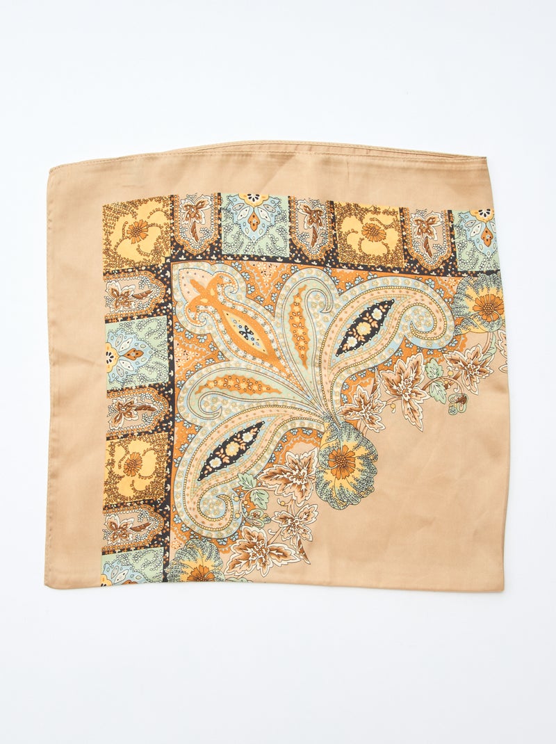 Foulard fin brillant