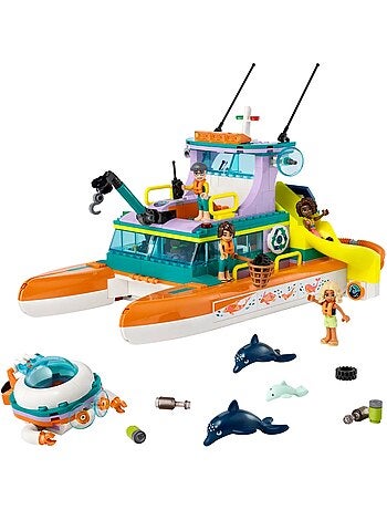 Friends Le bateau de sauvetage en mer