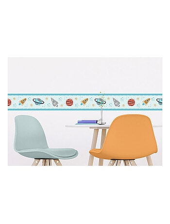 Frise auto-collante au fond bleu avec des fusée et planète