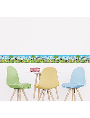 Frise auto-collante des animaux dans une prairie